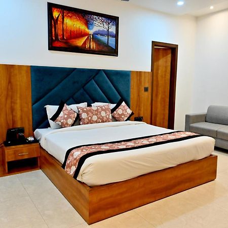 Hotel Elite - 5 Mins From Golden Temple 阿姆利则 客房 照片