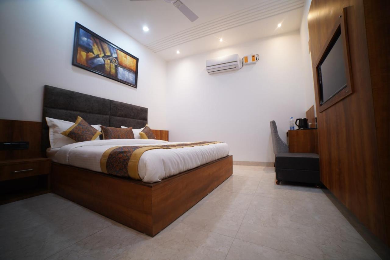 Hotel Elite - 5 Mins From Golden Temple 阿姆利则 外观 照片